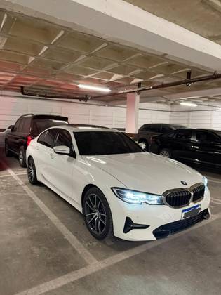 BMW 320i 2.0 16V TURBO GASOLINA SPORT GP AUTOMÁTICO BMW 320i 2.0 16V TURBO GASOLINA SPORT GP AUTOMÁTICO